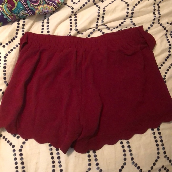 Shorts - Picture 3 of 4